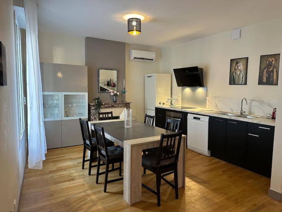 Appartement Spacieux En Centre Ville Vendôme Buitenkant foto