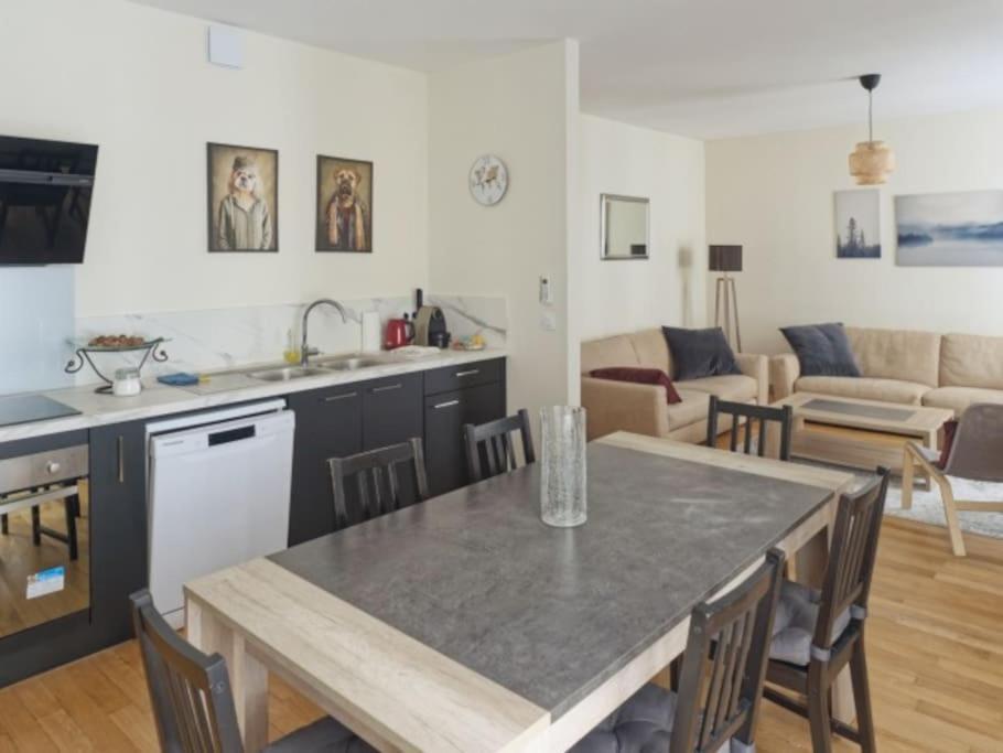 Appartement Spacieux En Centre Ville Vendôme Buitenkant foto